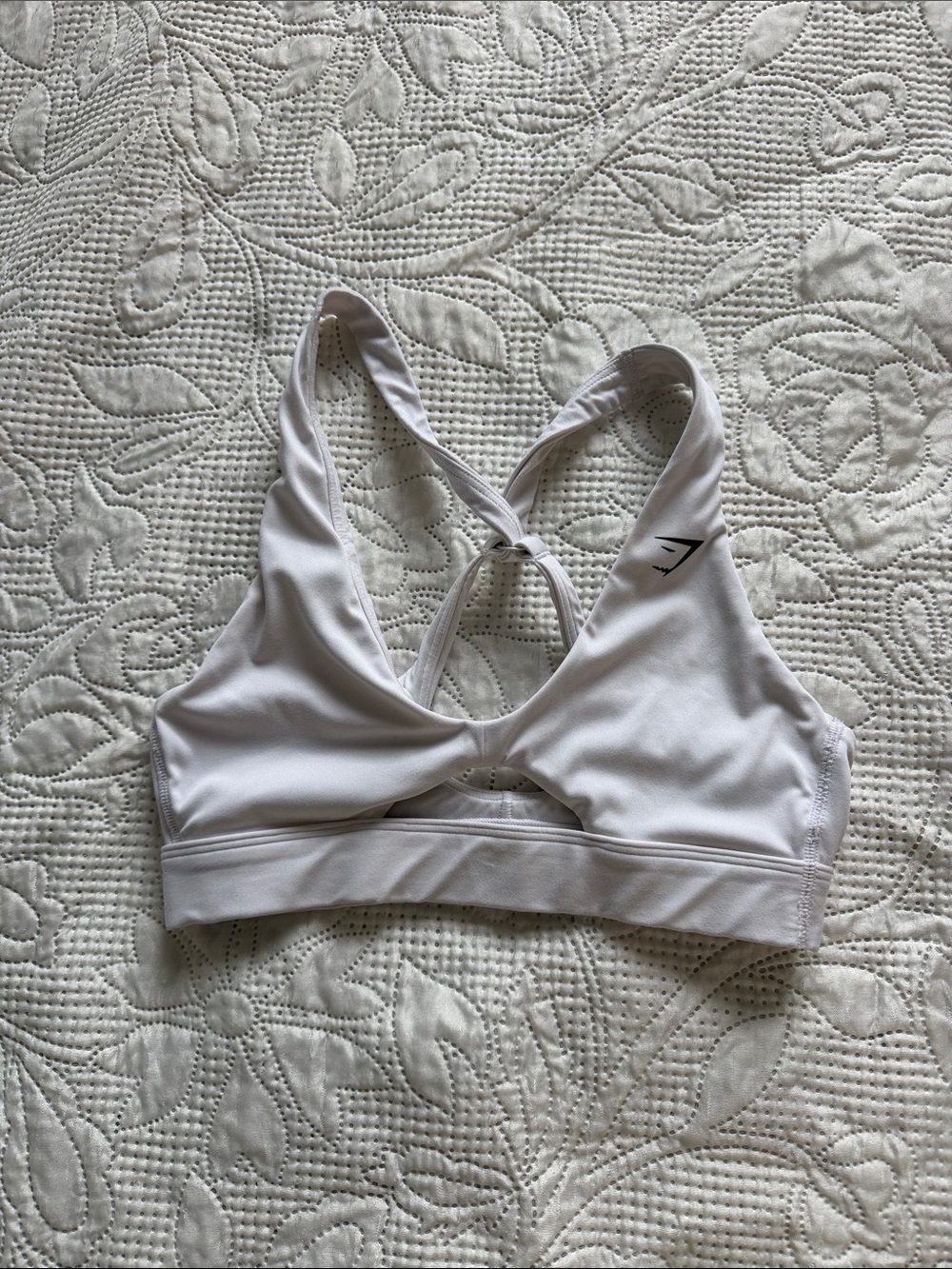 Gymshark White Cross-Back Sports Bra with Keyhole Detail